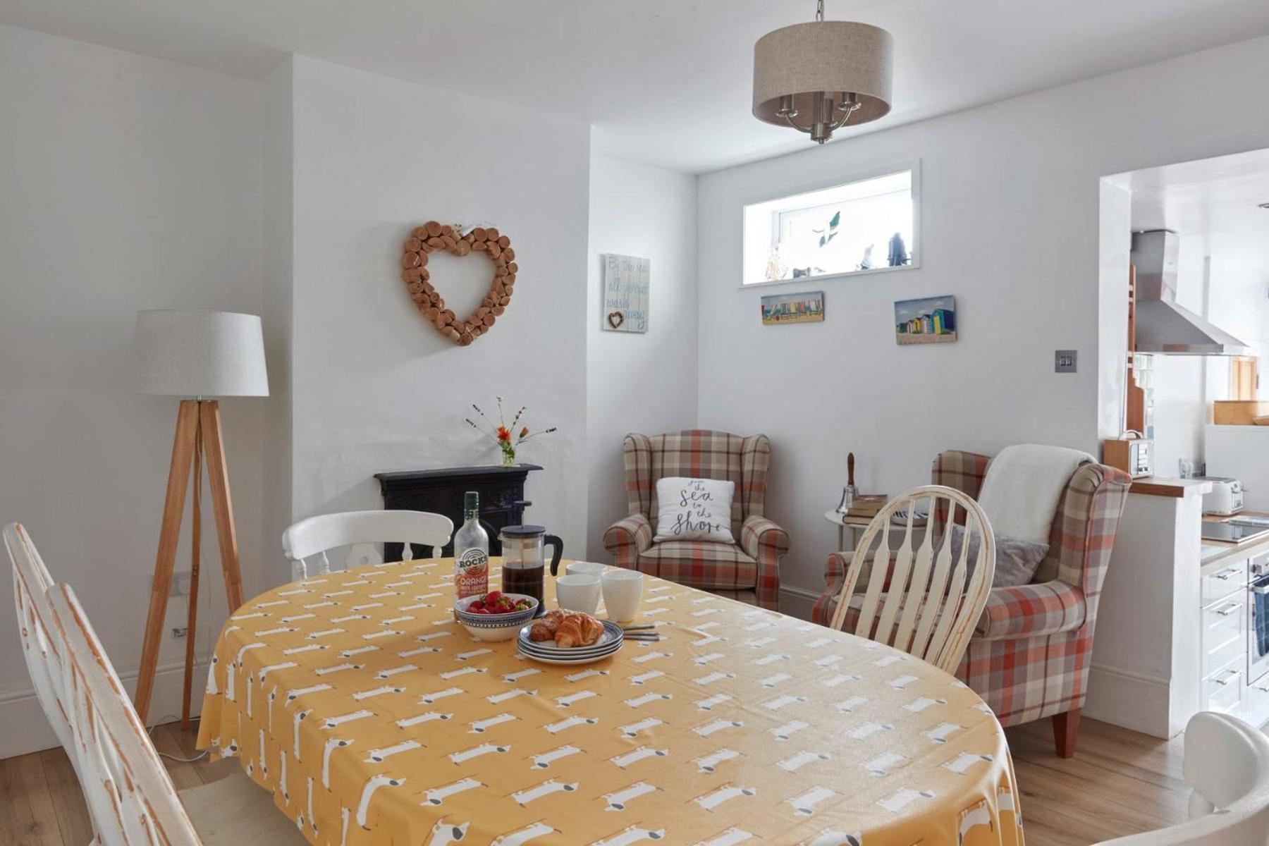 Spacious Coastal Cottage Close To Beach - Bailey Cottage Deal Exterior foto